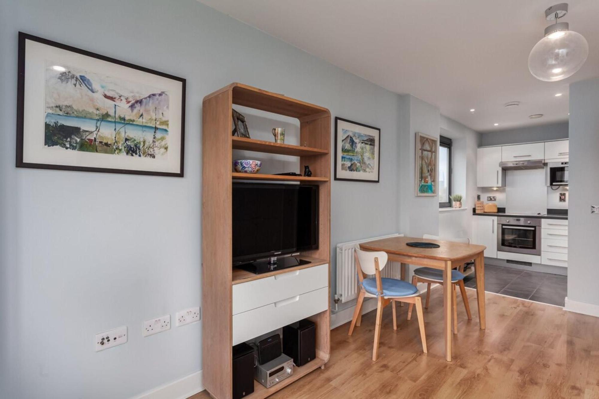Bright And Stylish Kennington Gem Apartment London Exterior photo